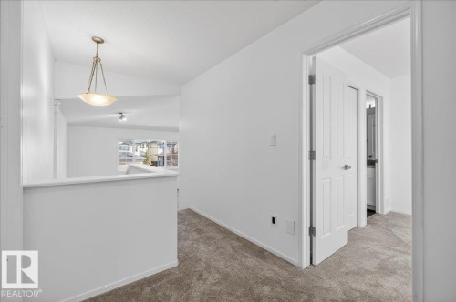 3323 26 Avenue, Edmonton, AB - Indoor Photo Showing Other Room