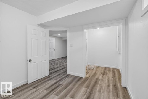 3323 26 Avenue, Edmonton, AB - Indoor Photo Showing Other Room