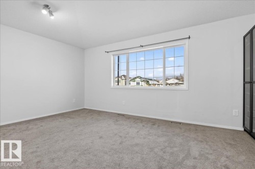 3323 26 Avenue, Edmonton, AB - Indoor Photo Showing Other Room