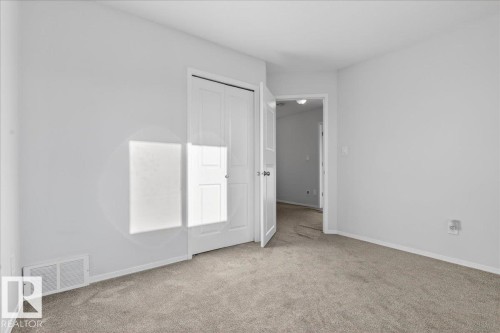 3323 26 Avenue, Edmonton, AB - Indoor Photo Showing Other Room