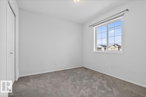 3323 26 Avenue, Edmonton, AB - Indoor Photo Showing Other Room