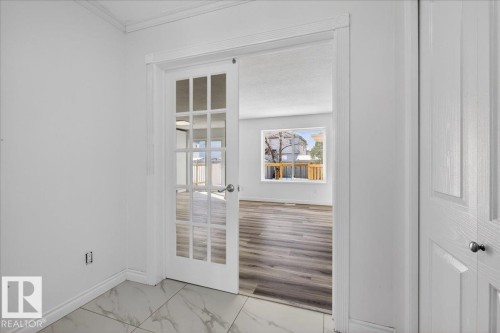 3323 26 Avenue, Edmonton, AB - Indoor Photo Showing Other Room