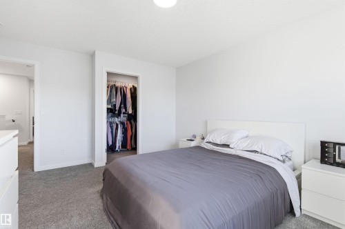 656 35 Street, Edmonton, AB - Indoor Photo Showing Bedroom