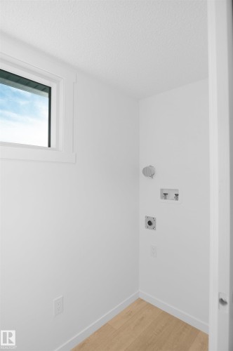 100 Ficus Way, Fort Saskatchewan, AB - Indoor Photo Showing Other Room