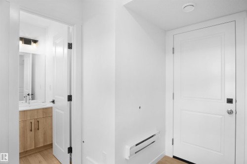 100 Ficus Way, Fort Saskatchewan, AB - Indoor Photo Showing Other Room