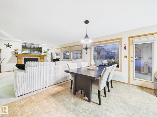 92 Dufferin Street, St. Albert, AB - Indoor