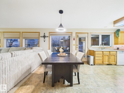 92 Dufferin Street, St. Albert, AB - Indoor Photo Showing Other Room