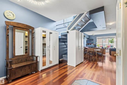 417 10717 83 Avenue, Edmonton, AB - Indoor Photo Showing Other Room