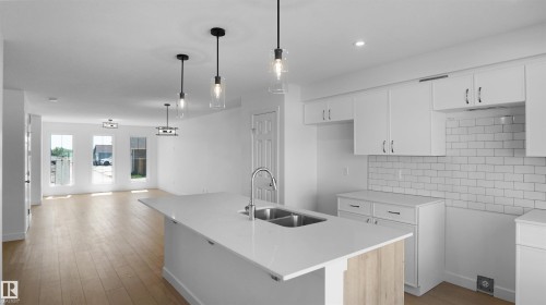 17514 5A Street, Edmonton, AB - Indoor Photo Showing Kitchen With Double Sink With Upgraded Kitchen