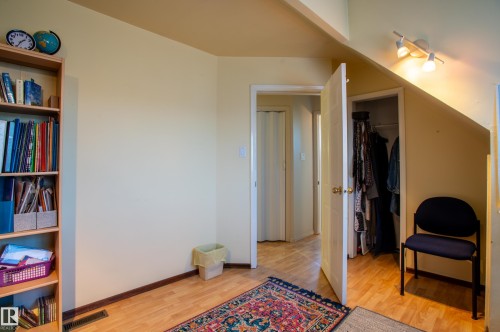 10532 157 Street, Edmonton, AB - Indoor