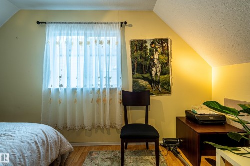 10532 157 Street, Edmonton, AB - Indoor Photo Showing Bedroom