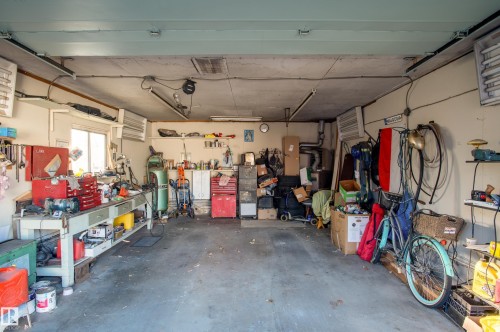 10532 157 Street, Edmonton, AB - Indoor Photo Showing Garage