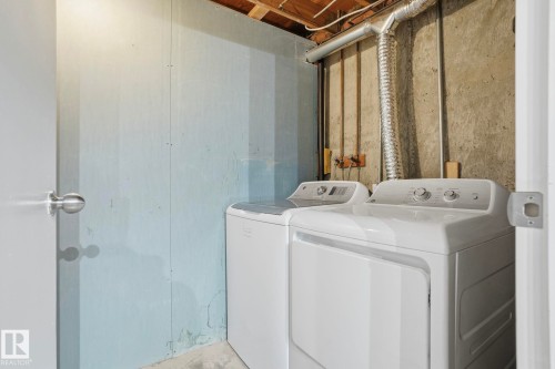 7 Gareth Place, St. Albert, AB - Indoor Photo Showing Laundry Room
