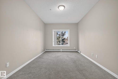 225 226 Macewan Road, Edmonton, AB - Indoor Photo Showing Other Room