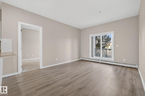 225 226 Macewan Road, Edmonton, AB - Indoor Photo Showing Other Room
