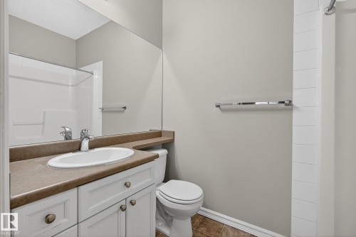 225 226 Macewan Road, Edmonton, AB - Indoor Photo Showing Bathroom