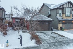 3193 WINSPEAR Crescent  Edmonton, AB T6X 1S8