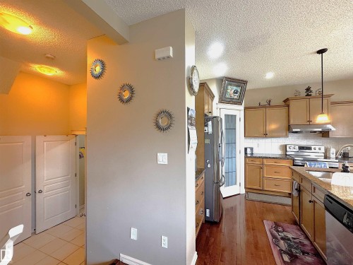 3756 13 Street, Edmonton, AB - Indoor Photo Showing Kitchen