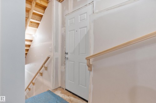 18955 29 Avenue, Edmonton, AB - Indoor Photo Showing Other Room