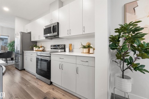 18955 29 Avenue, Edmonton, AB - Indoor Photo Showing Kitchen