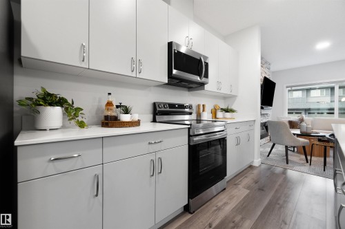 18955 29 Avenue, Edmonton, AB - Indoor Photo Showing Kitchen