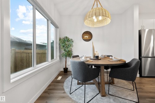 18955 29 Avenue, Edmonton, AB - Indoor Photo Showing Dining Room