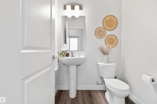 18955 29 Avenue, Edmonton, AB - Indoor Photo Showing Bathroom