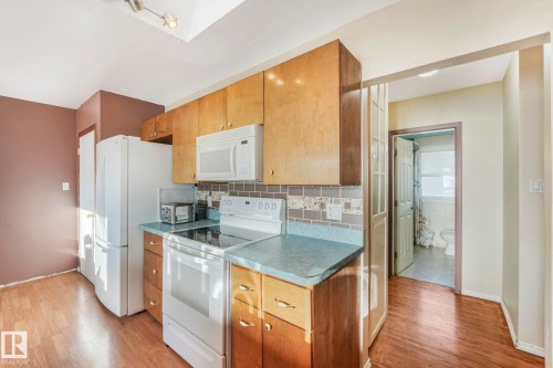 12904 119A Avenue, Edmonton, AB - Indoor Photo Showing Kitchen