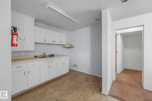 12904 119A Avenue, Edmonton, AB - Indoor