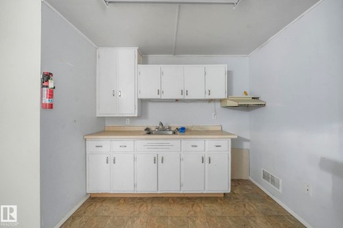 12904 119A Avenue, Edmonton, AB - Indoor