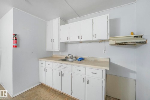 12904 119A Avenue, Edmonton, AB - Indoor