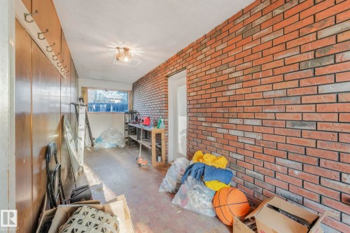 12904 119A Avenue, Edmonton, AB - Indoor