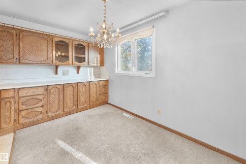 10512 54 Avenue, Edmonton, AB - Indoor