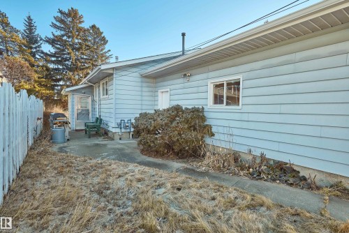10512 54 Avenue, Edmonton, AB - Outdoor