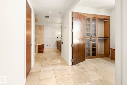 1200 11933 Jasper Avenue, Edmonton, AB - Indoor Photo Showing Other Room