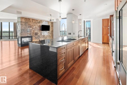 1200 11933 Jasper Avenue, Edmonton, AB - Indoor Photo Showing Kitchen With Upgraded Kitchen