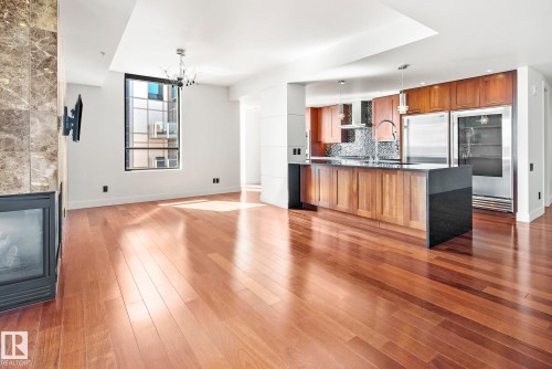 1200 11933 Jasper Avenue, Edmonton, AB - Indoor Photo Showing Kitchen