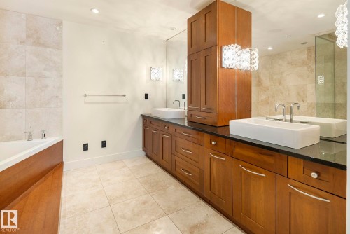 1200 11933 Jasper Avenue, Edmonton, AB - Indoor Photo Showing Bathroom