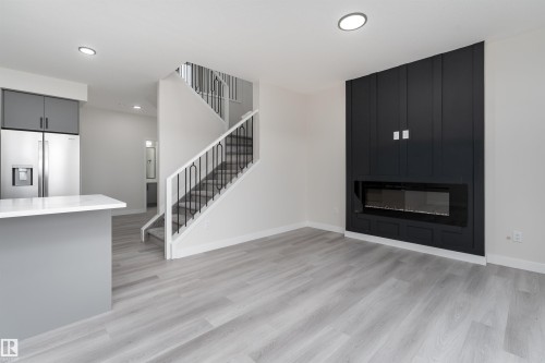 137 Pierwyck Loop, Spruce Grove, AB - Indoor With Fireplace
