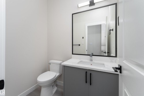 137 Pierwyck Loop, Spruce Grove, AB - Indoor Photo Showing Bathroom