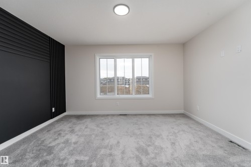 137 Pierwyck Loop, Spruce Grove, AB - Indoor Photo Showing Other Room