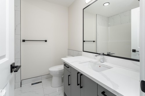 137 Pierwyck Loop, Spruce Grove, AB - Indoor Photo Showing Bathroom