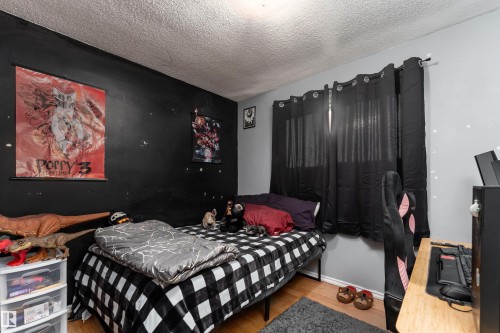 8207 169 Street, Edmonton, AB - Indoor Photo Showing Bedroom