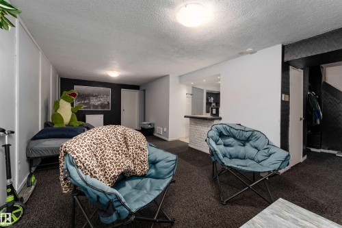 8207 169 Street, Edmonton, AB - Indoor Photo Showing Bedroom