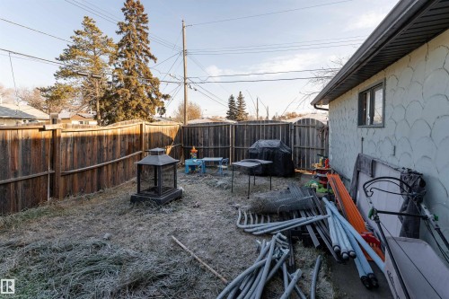 8207 169 Street, Edmonton, AB - Outdoor