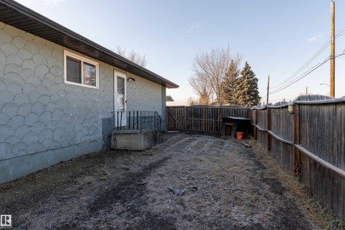 8207 169 Street, Edmonton, AB - Outdoor