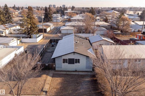8207 169 Street, Edmonton, AB - Outdoor