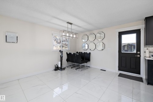 17319 107 Street, Edmonton, AB - Indoor Photo Showing Other Room