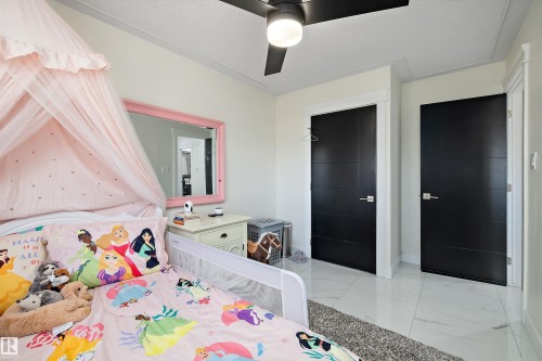 17319 107 Street, Edmonton, AB - Indoor