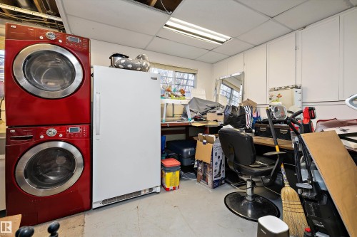 17319 107 Street, Edmonton, AB - Indoor Photo Showing Laundry Room